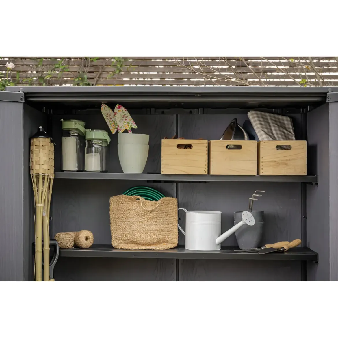 Armadio Porta Attrezzi Keter 1400L Resina Finitura Legno UV da Esterno