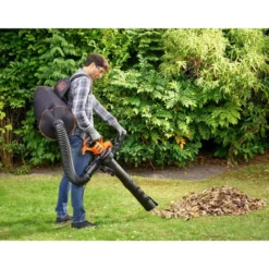 Aspiratore e Soffiatore Black&Decker con Sacco per Foglie e Rastrello