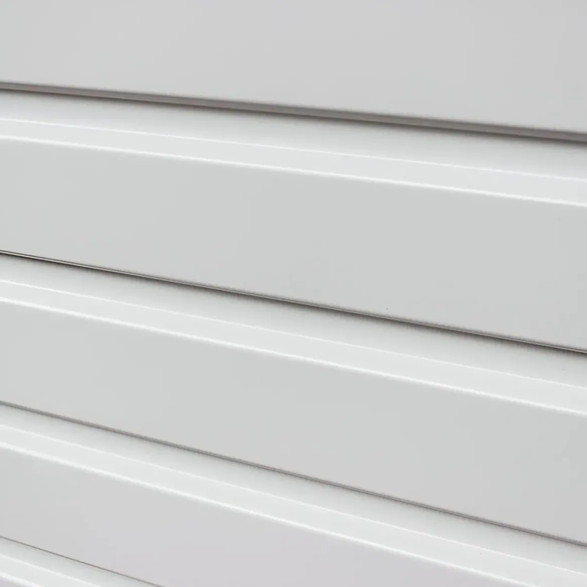Baule Contenitore Bianco in Alluminio per Esterni 130x61x63 cm con Chiave