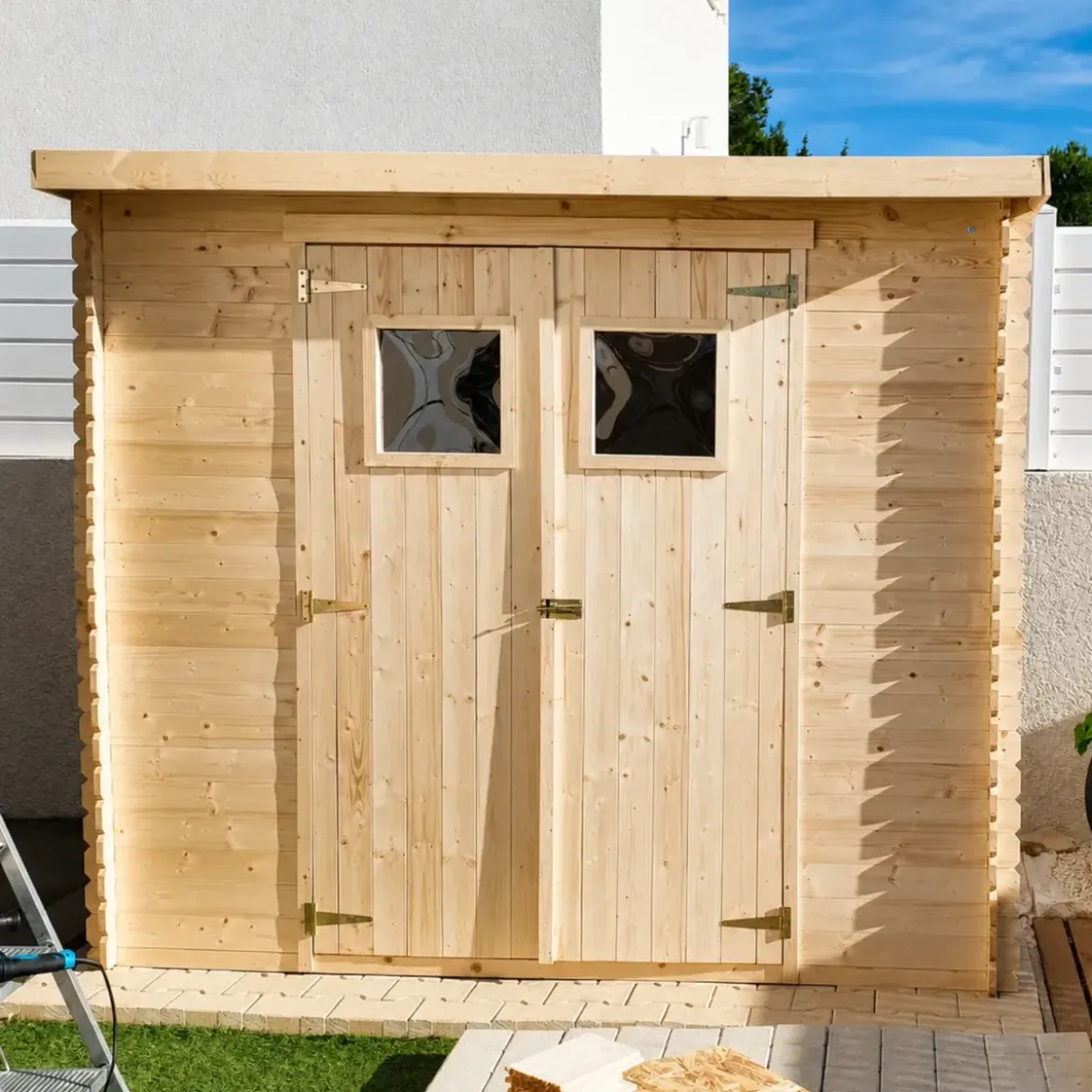 Casetta da Giardino in Legno 235x130 cm Porte Finestrate 19 mm