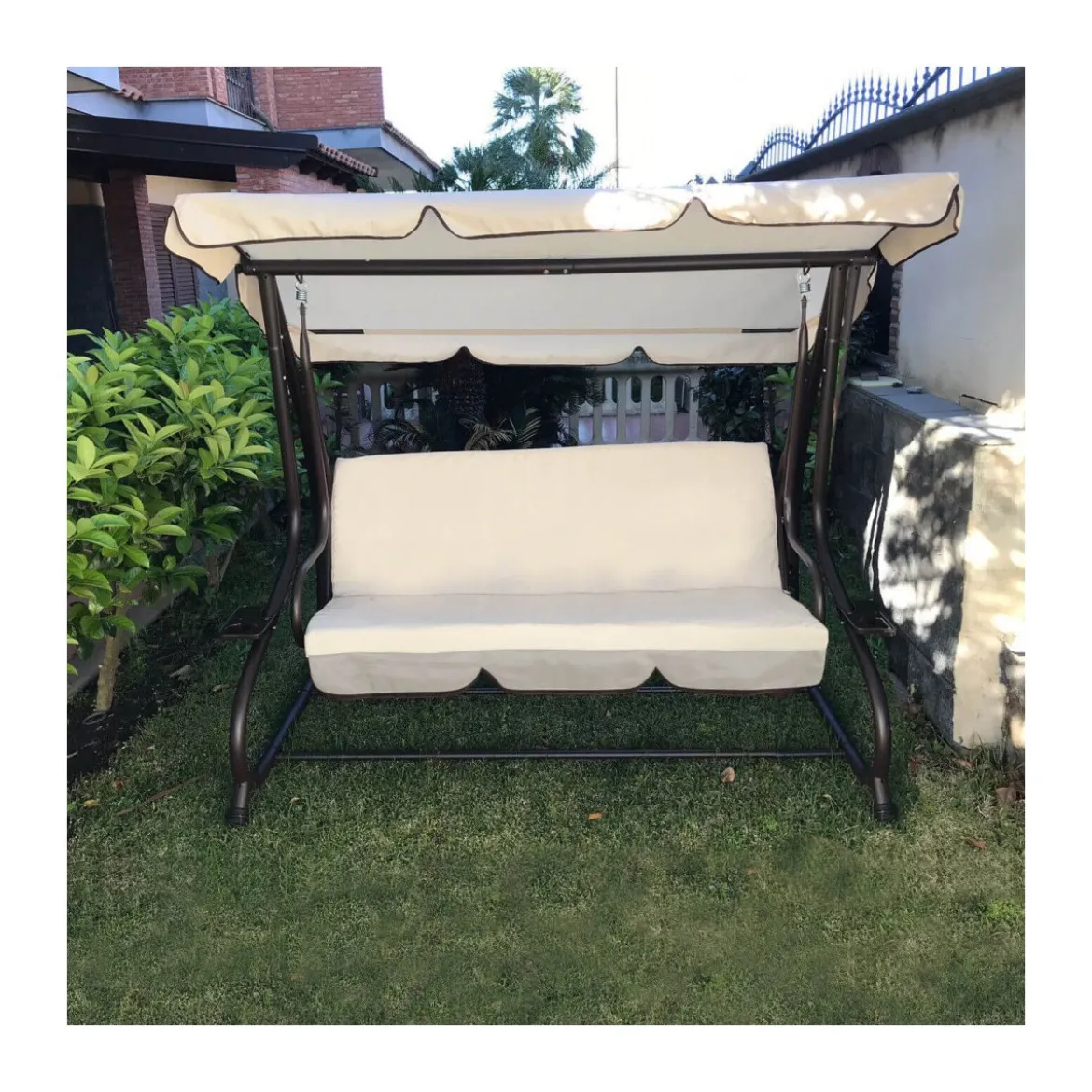 Dondolo Letto da Giardino Beige con Cuscini 202 x 114 x 169 h