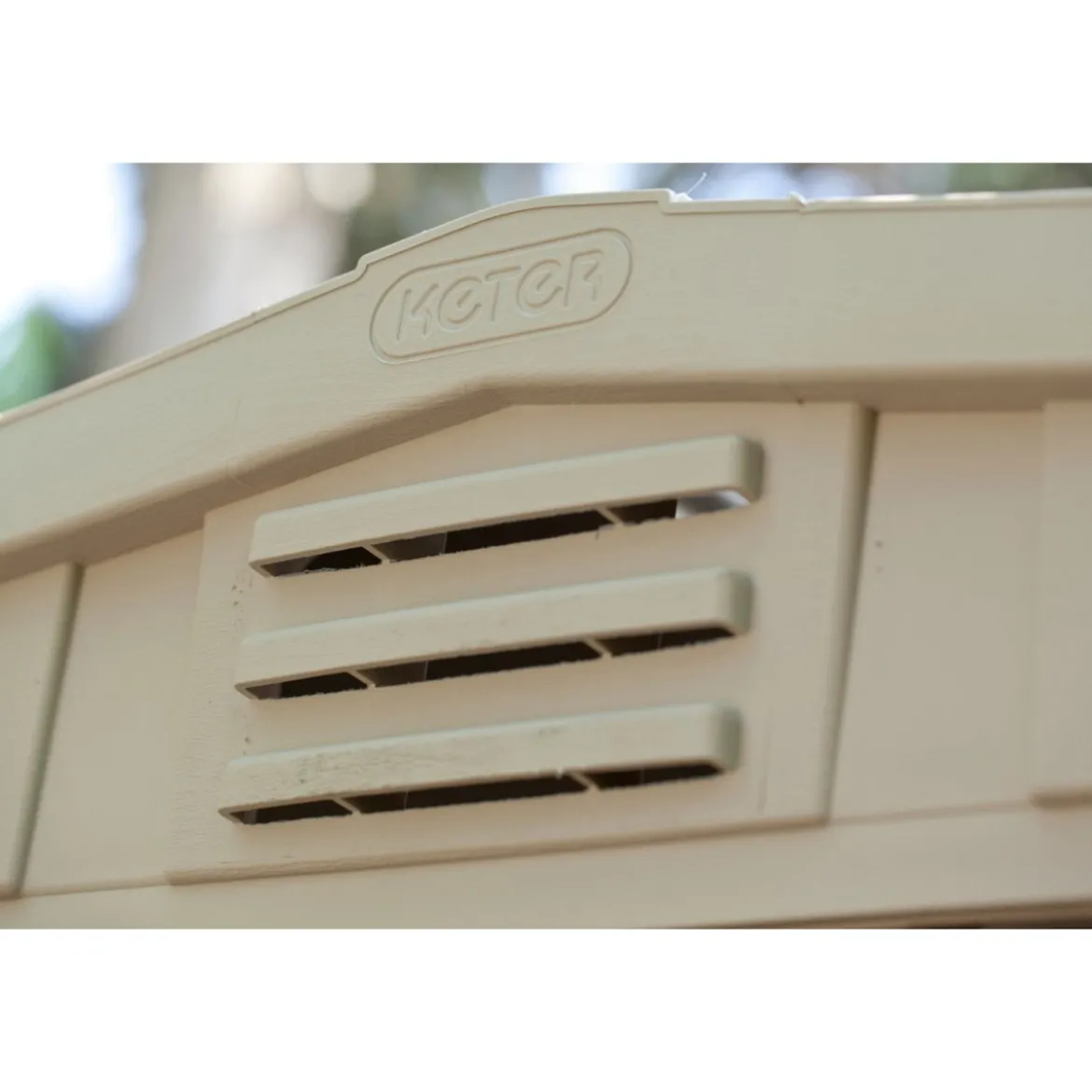 Keter Casetta per Attrezzi Factor 256x182 con Pavimento Interno da Giardino