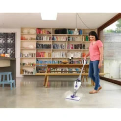 Lavapavimenti a Vapore Black+Decker 1600W 2in1 con Guanto Accessori