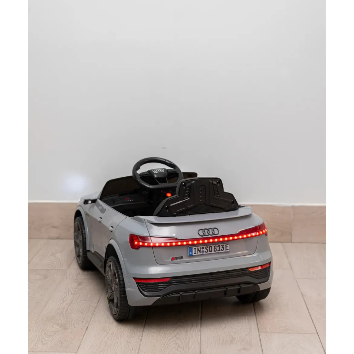 Macchina Elettrica per Bambini Audi Q8 Bianco 12V
