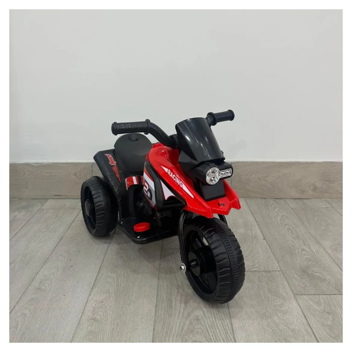 Moto Elettrica da Bambino a Pedale Colore Rosso 6V