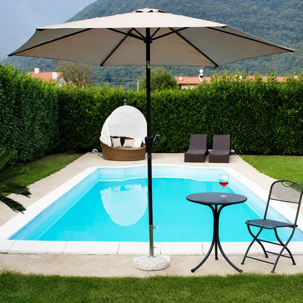 Ombrellone per Giardino 3x3 Rotondo Beige Palo Centrale con Carrucola