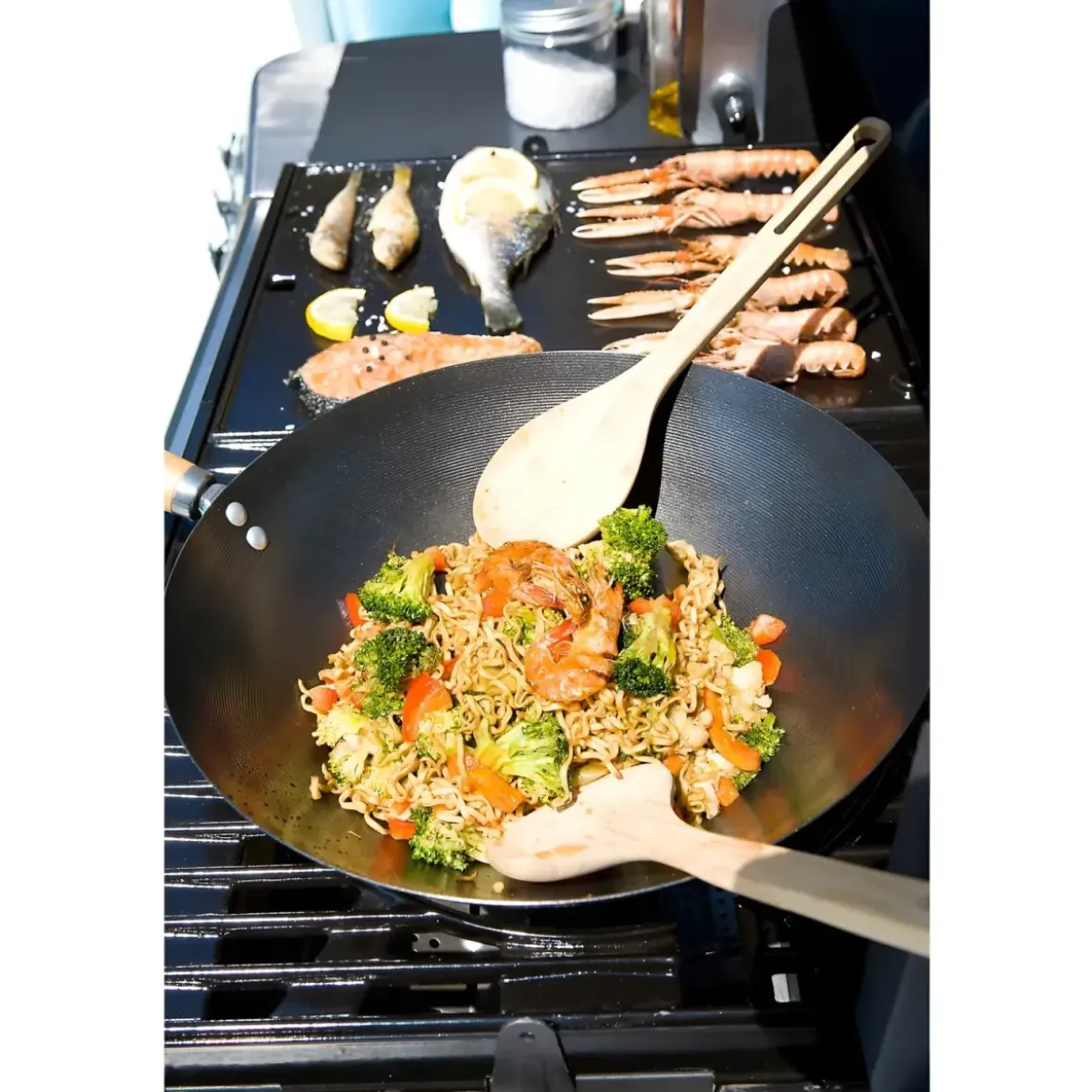 Padella Wok in Ghisa per Barbecue Campignaz 36 cm Manico in Legno