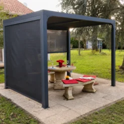 Pergola Bioclimatica da Esterno 240x300 cm 2 Teli Laterali Manuali