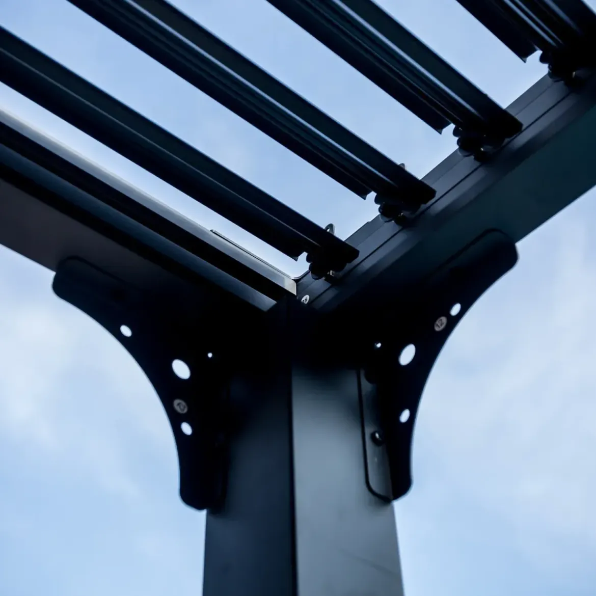 Pergola Bioclimatica Doppia 360x600 in Alluminio con 2 Tende Laterali