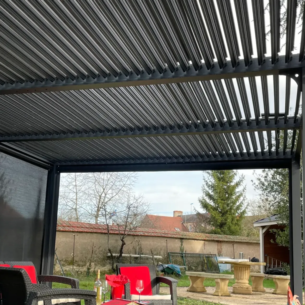 Pergola Bioclimatica Doppia 360x600 in Alluminio con 2 Tende Laterali