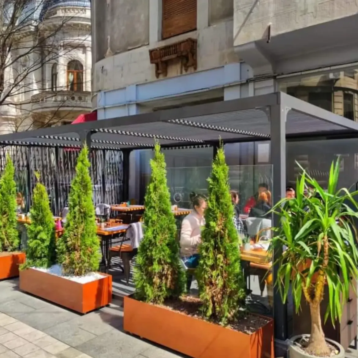 Pergola Bioclimatica Doppia 360x600 Frangivista con Lamelle Orientabili
