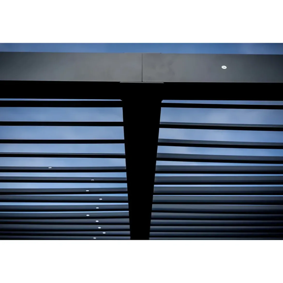 Pergola bioclimatica in alluminio 3.6x3 con veneziane
