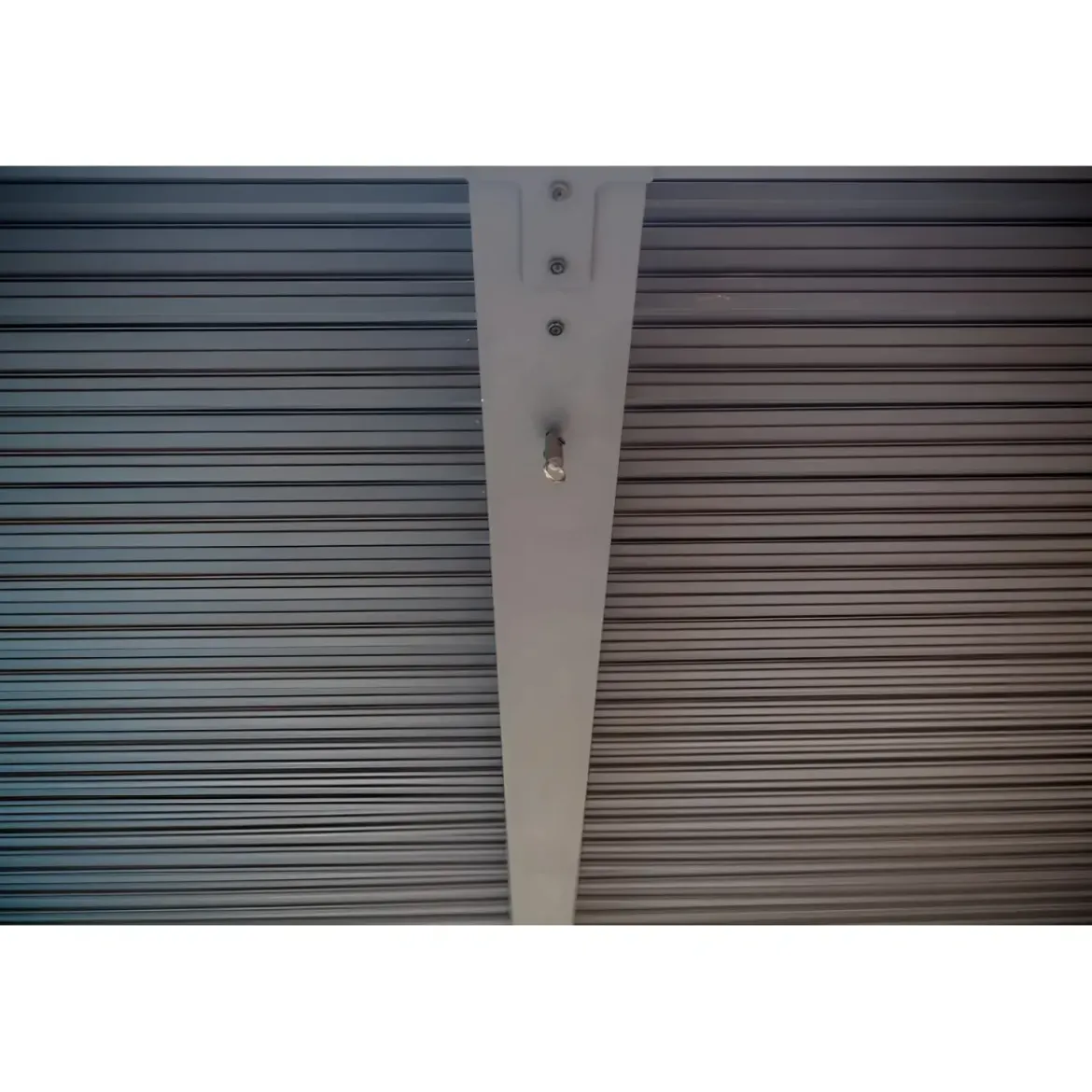 Pergola bioclimatica in alluminio 3.6x3 con veneziane