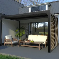 Pergola Bioclimatica in Alluminio con Lamelle Effetto Legno 360x300