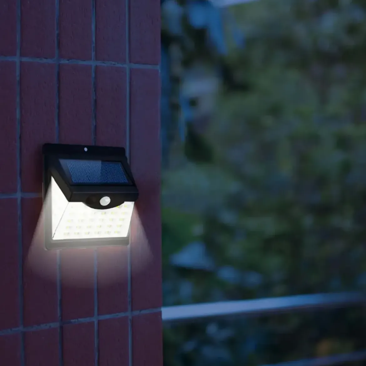 Proiettore Solare 40 LED 250 Lumen Sensore di Movimento Crepuscolare