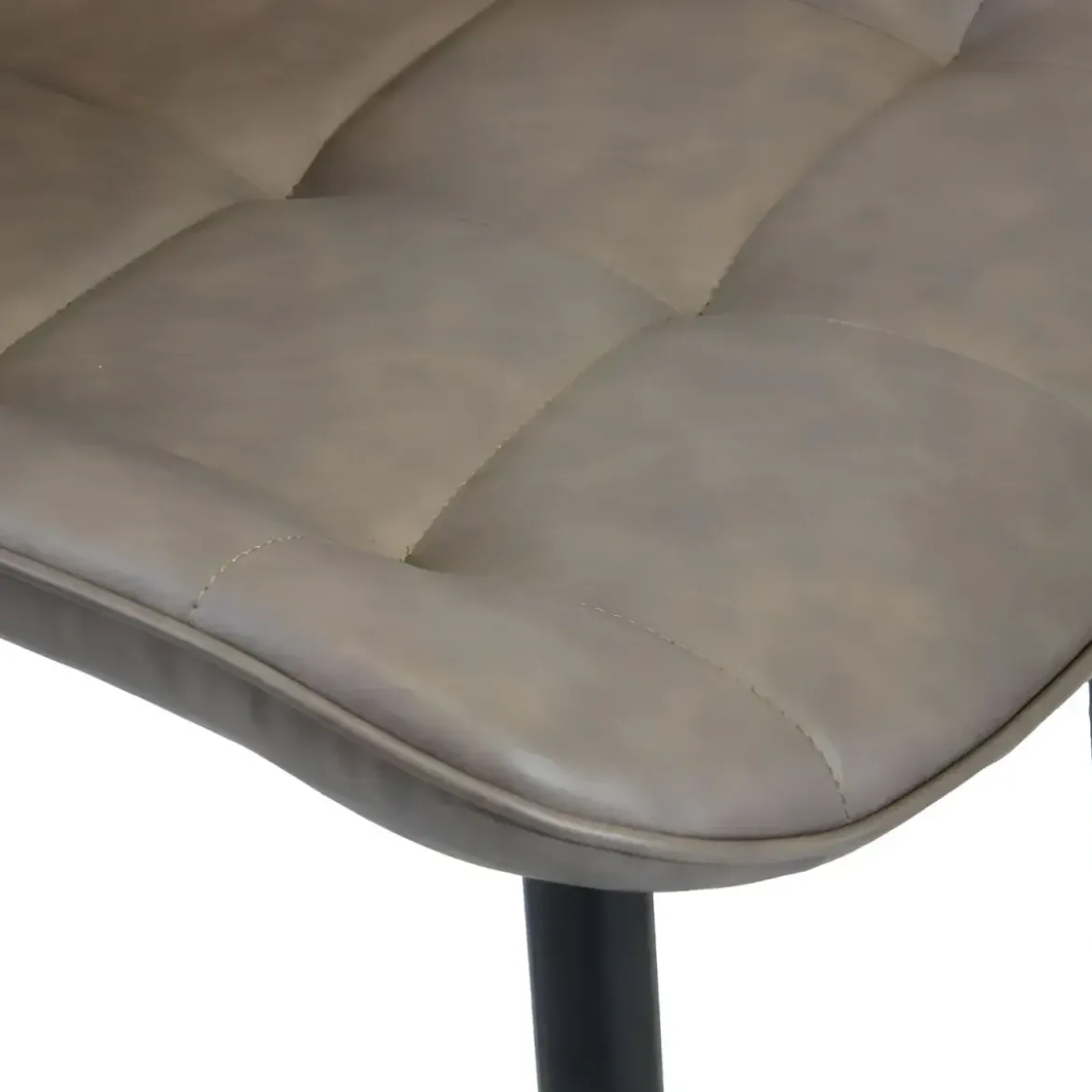 Sedia Imbottita Sala da Pranzo in Ecopelle Marrone Moderna Gambe Nere