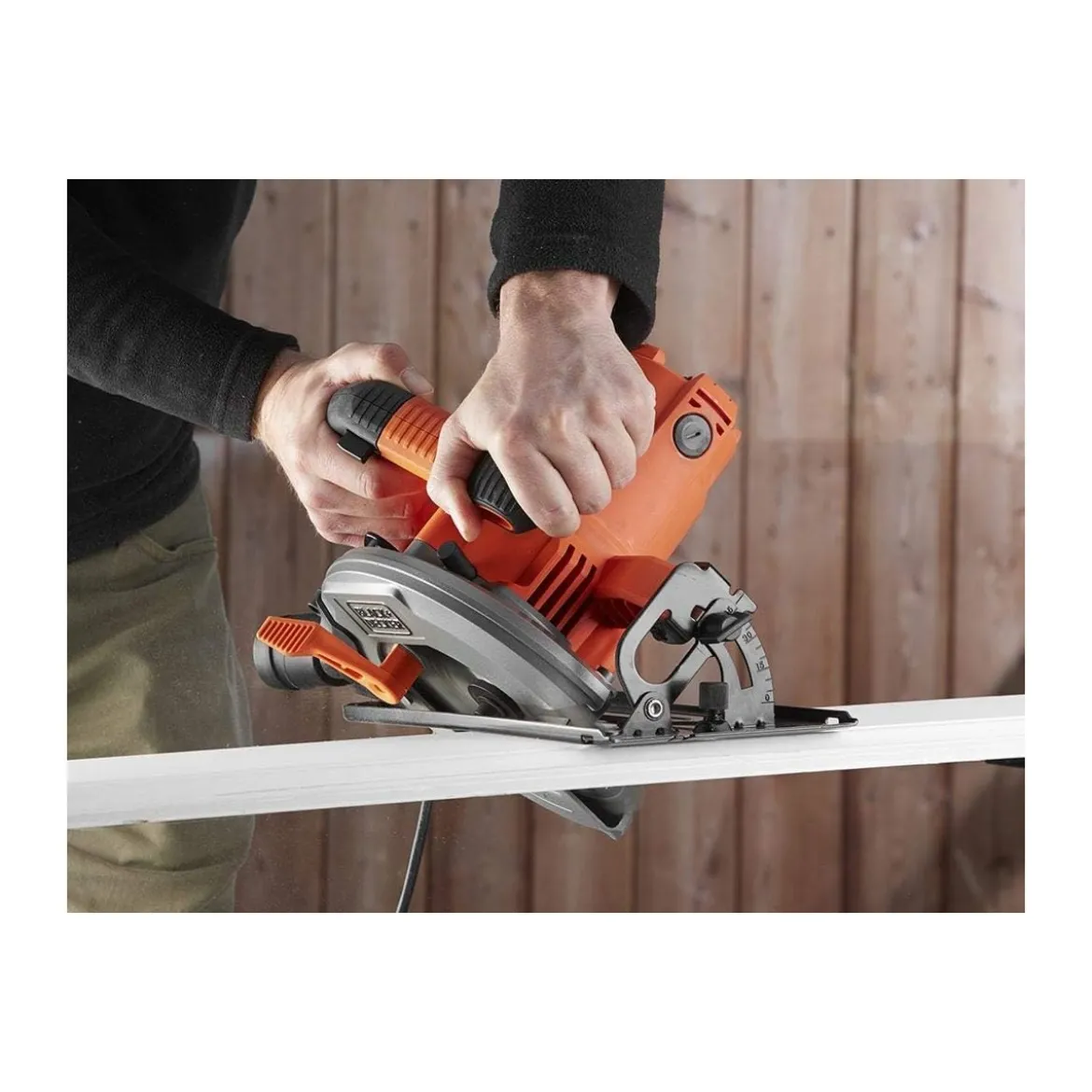 Sega Circolare Black & Decker Tagli Precisi 1500W con Protezione Lama