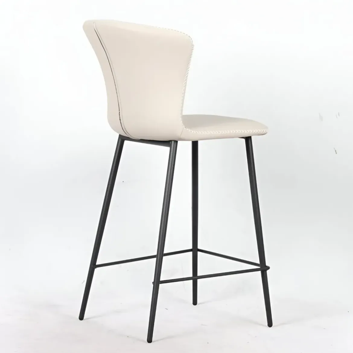 Set 2 Sgabelli Imbottiti in Ecopelle Beige in Gambe Metallo Nere
