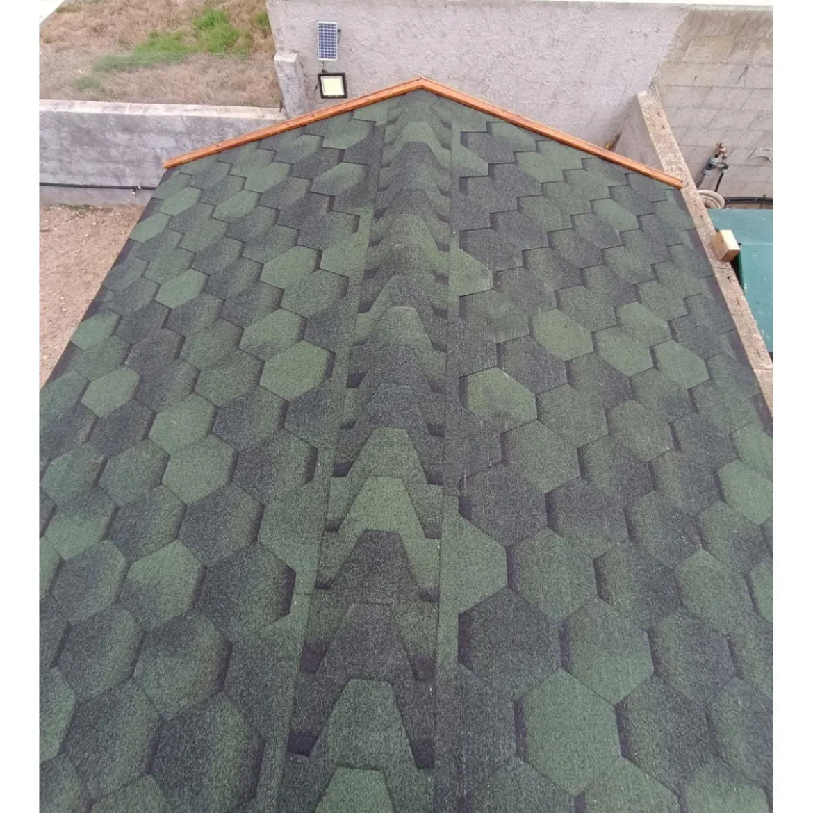 Tegole Canadesi Verde Rosso Bituminose per Tetto Legno Casette Gazebo Pergole
